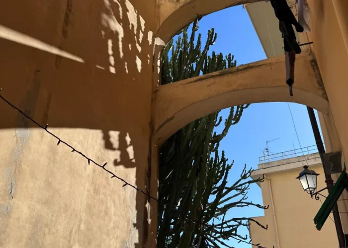 公寓 Bordiland 6 *